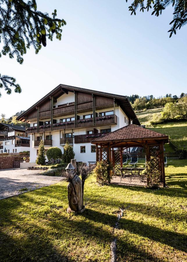 Raschoetzhof Фунес Екстериор снимка